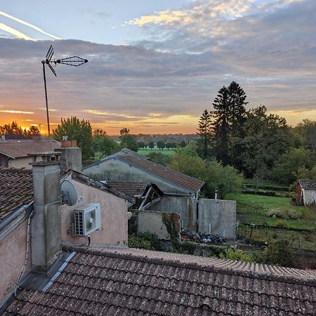 Le Cinoche, Cocon Sous Les Toits Διαμέρισμα Pont-de-Vaux Εξωτερικό φωτογραφία
